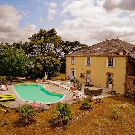 Le De Garbay Bed & Breakfast 3*