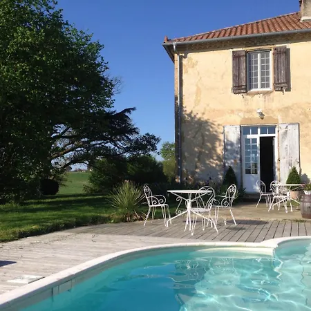 Bed & Breakfast Le De Garbay 3*