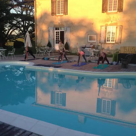Le De Garbay 3*